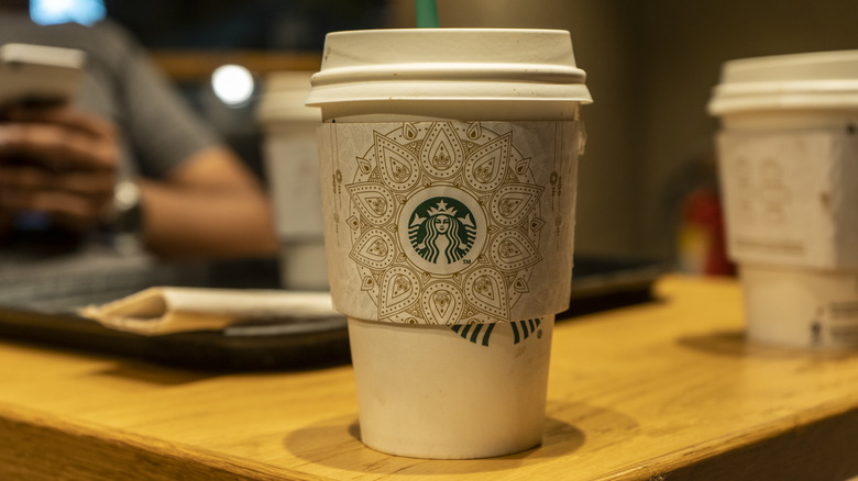 Mumbai,,India,-,Nov,02,,2020:,Starbucks,New,Cup,Design
